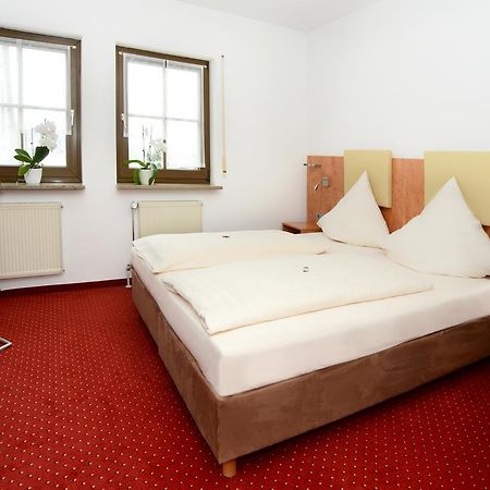 רות' Hotel Jaegerhof מראה חיצוני תמונה