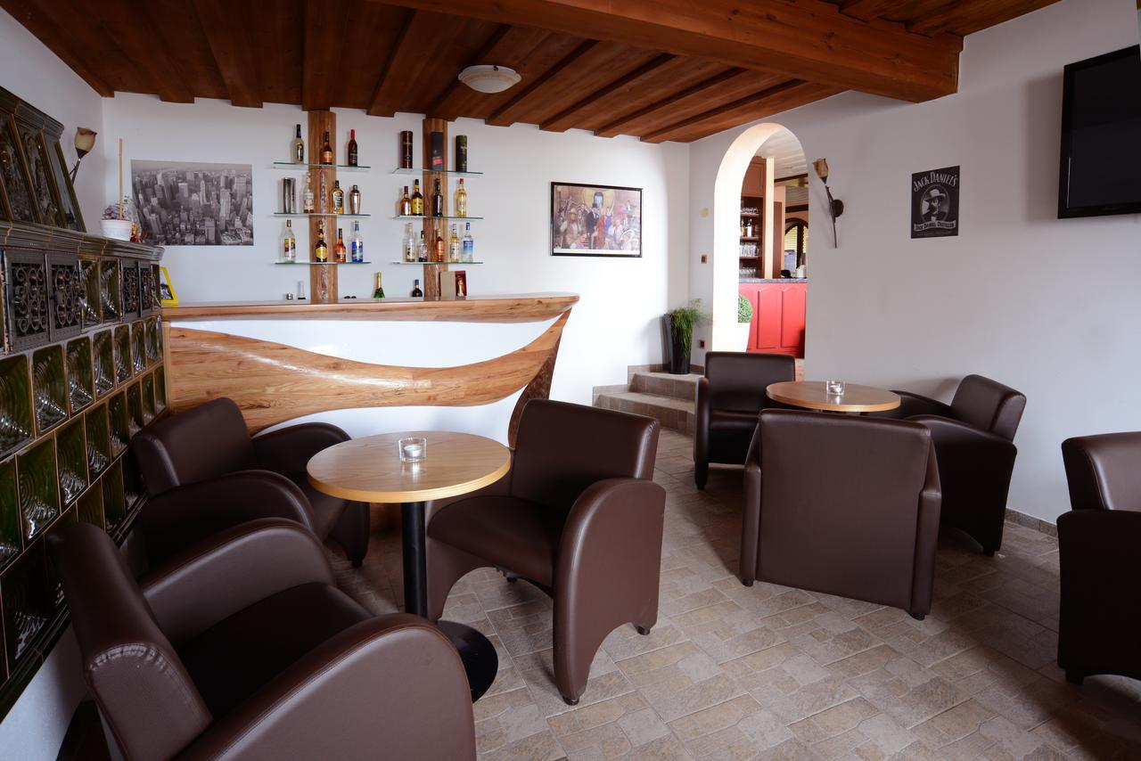 רות' Hotel Jaegerhof מראה חיצוני תמונה