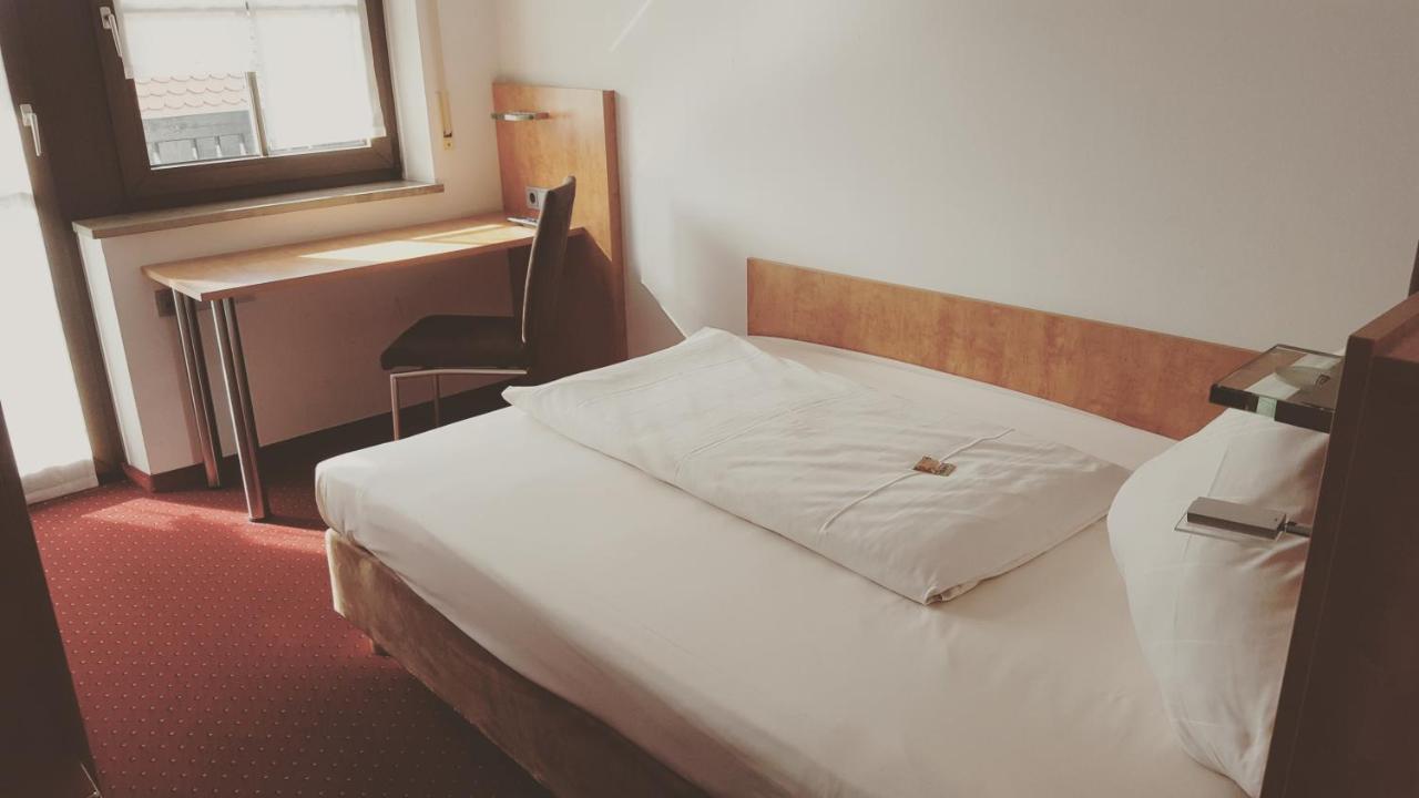 רות' Hotel Jaegerhof מראה חיצוני תמונה