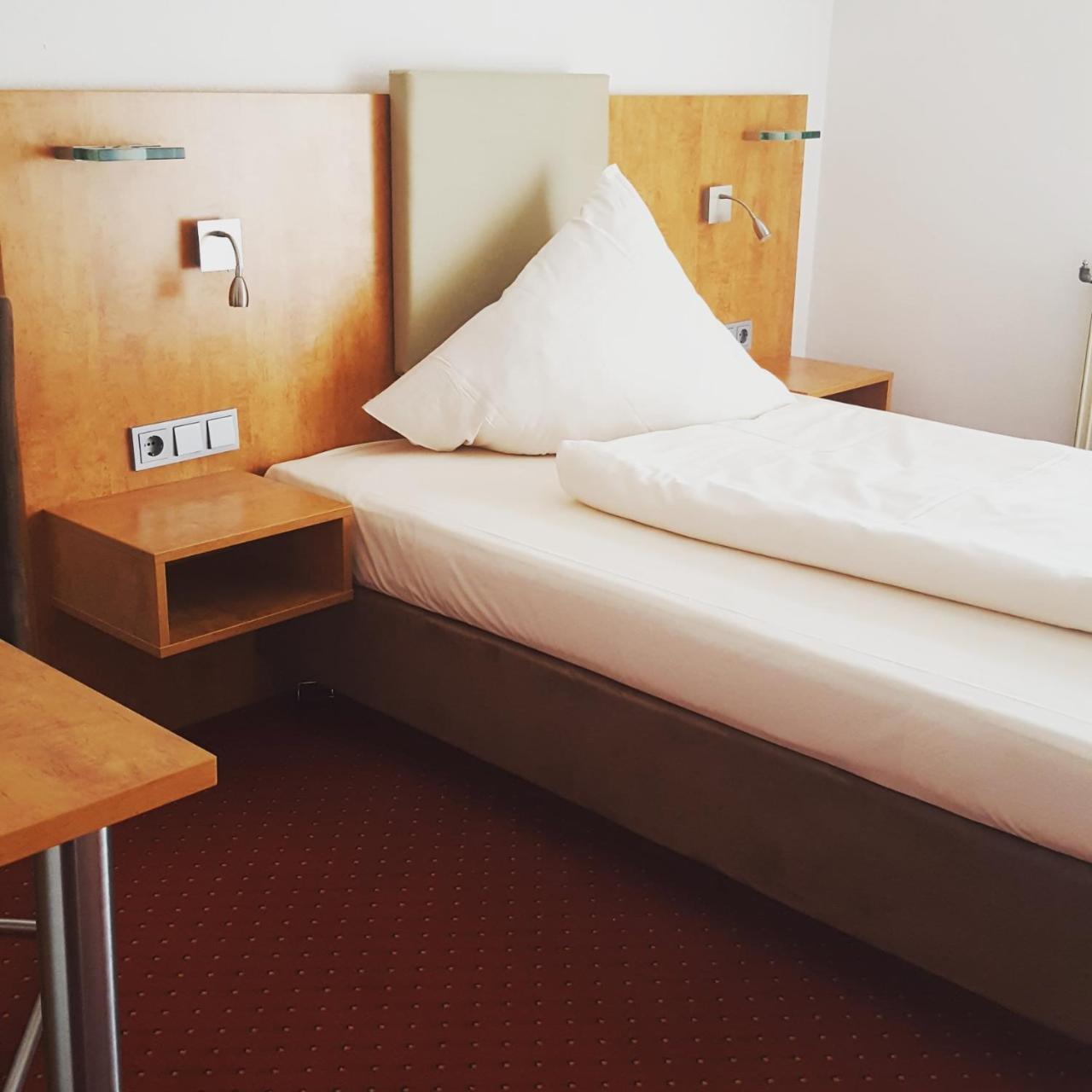 רות' Hotel Jaegerhof מראה חיצוני תמונה